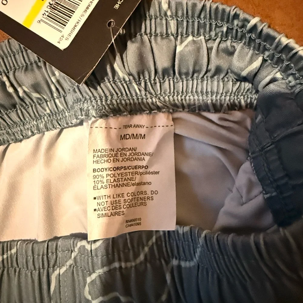 NWT Under Armour Men's Gray Camo Shorts - Picture 3 of 4